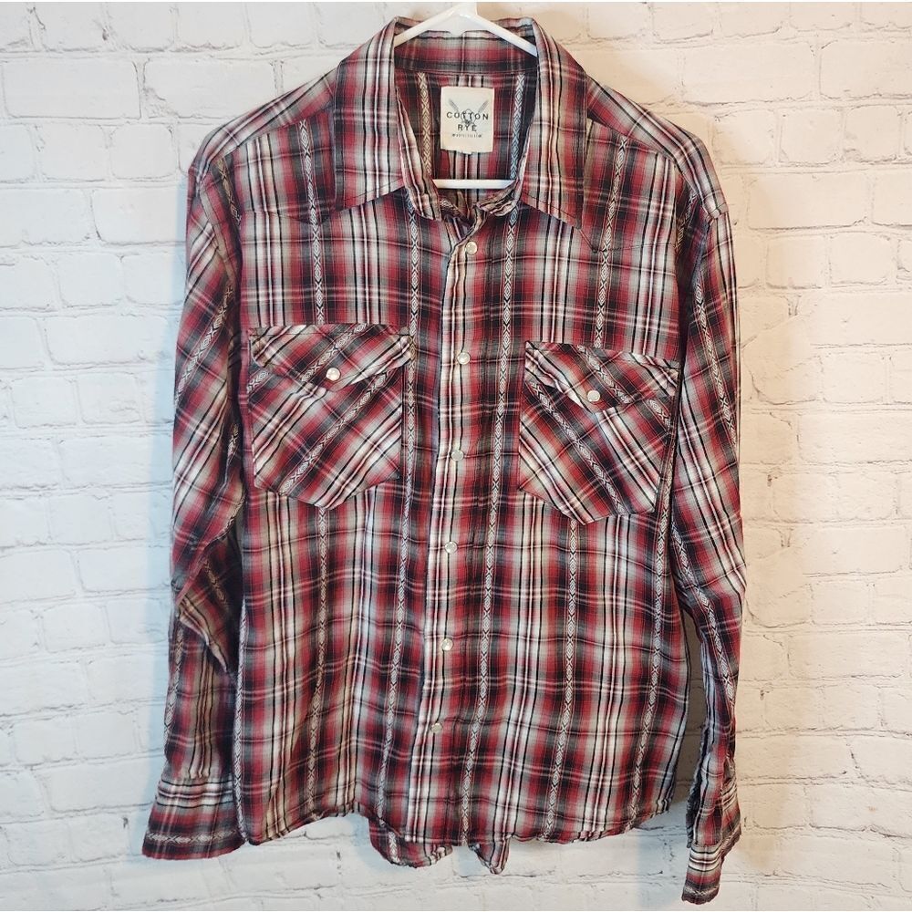 Men's Cotton & Rye pearl snapped longsleeve button-down shirt, size Large